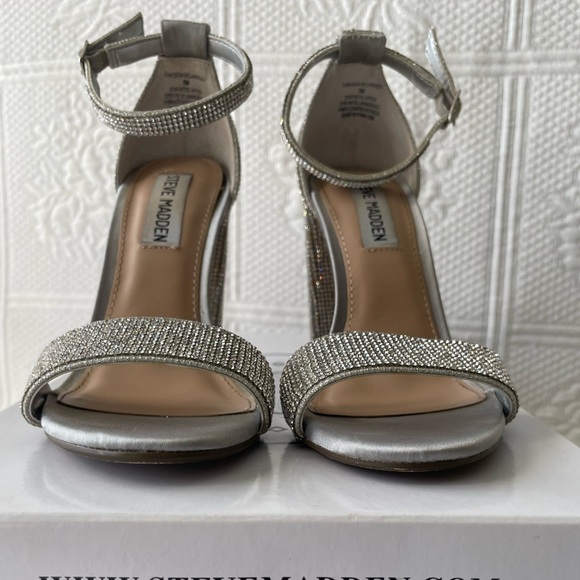 Steve Madden Carson-R Crystal Rhinestone Ankle Strap Open Toe Heels Silver 6 - Picture 4 of 13